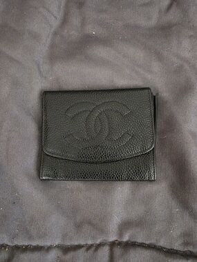 CHANEL Black Quilted Caviar Leather Mini Wallet with CC Logo